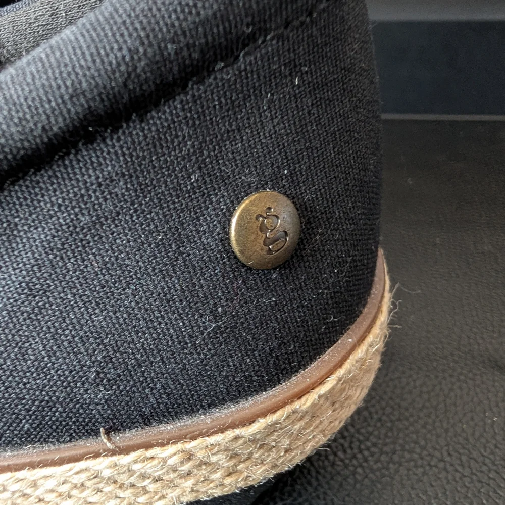 Grasshoppers Size 10‎ Black Slip On Espadrille Wedge Sneakers